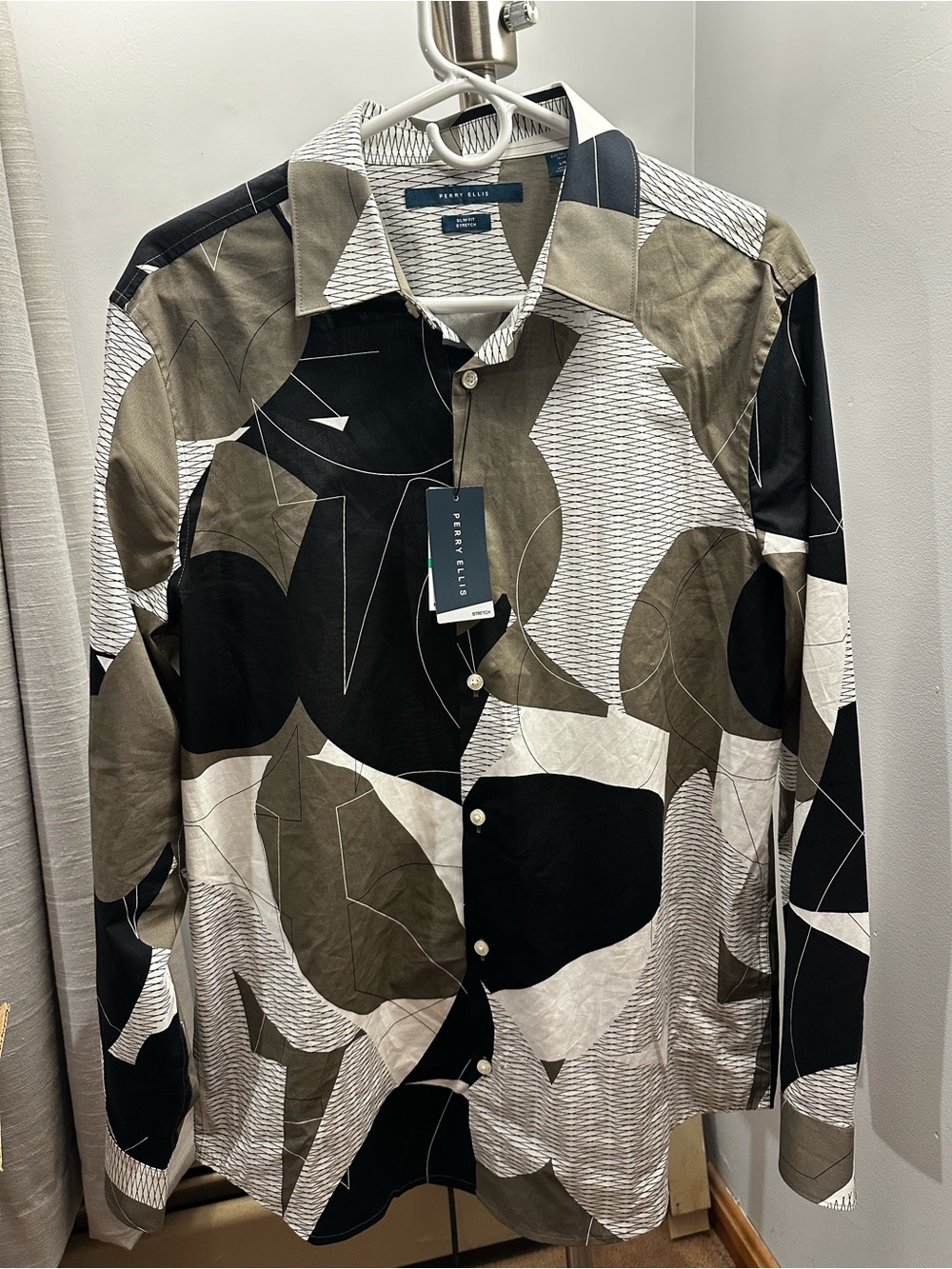 Men’s Abstract Print Button-Up Shirt — Black, White & Olive (NEW)